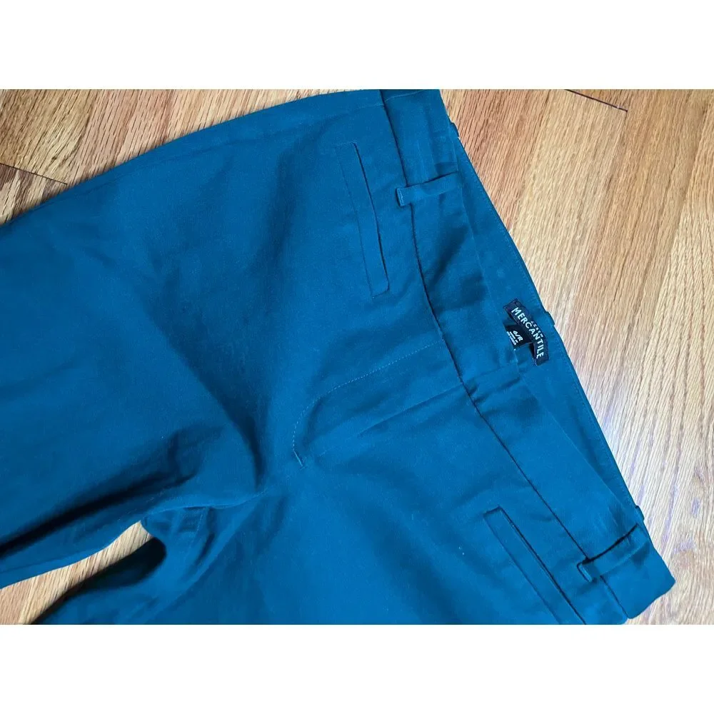 J.Crew Mercantile forest green chinos size 6 R straight leg trouser closure